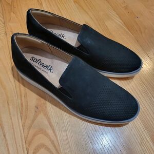 Softwalk Women's Whistle Mule Slip-On Shoe, Black Nubuck, Size 10 N US